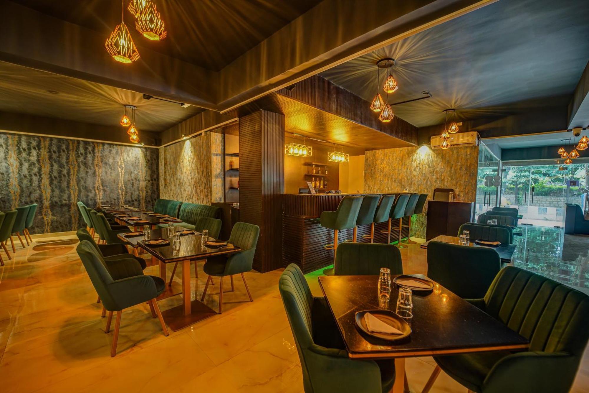 The Emerald Inn Бангалор Экстерьер фото